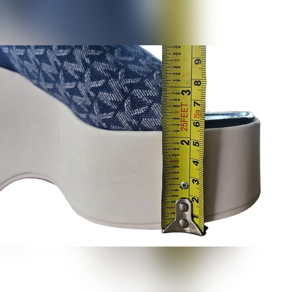 NWT Michael Kors Women's Dabney Platform Slide Sandals Denim Blue & Ivory SZ 9.5 - Picture 13 of 14